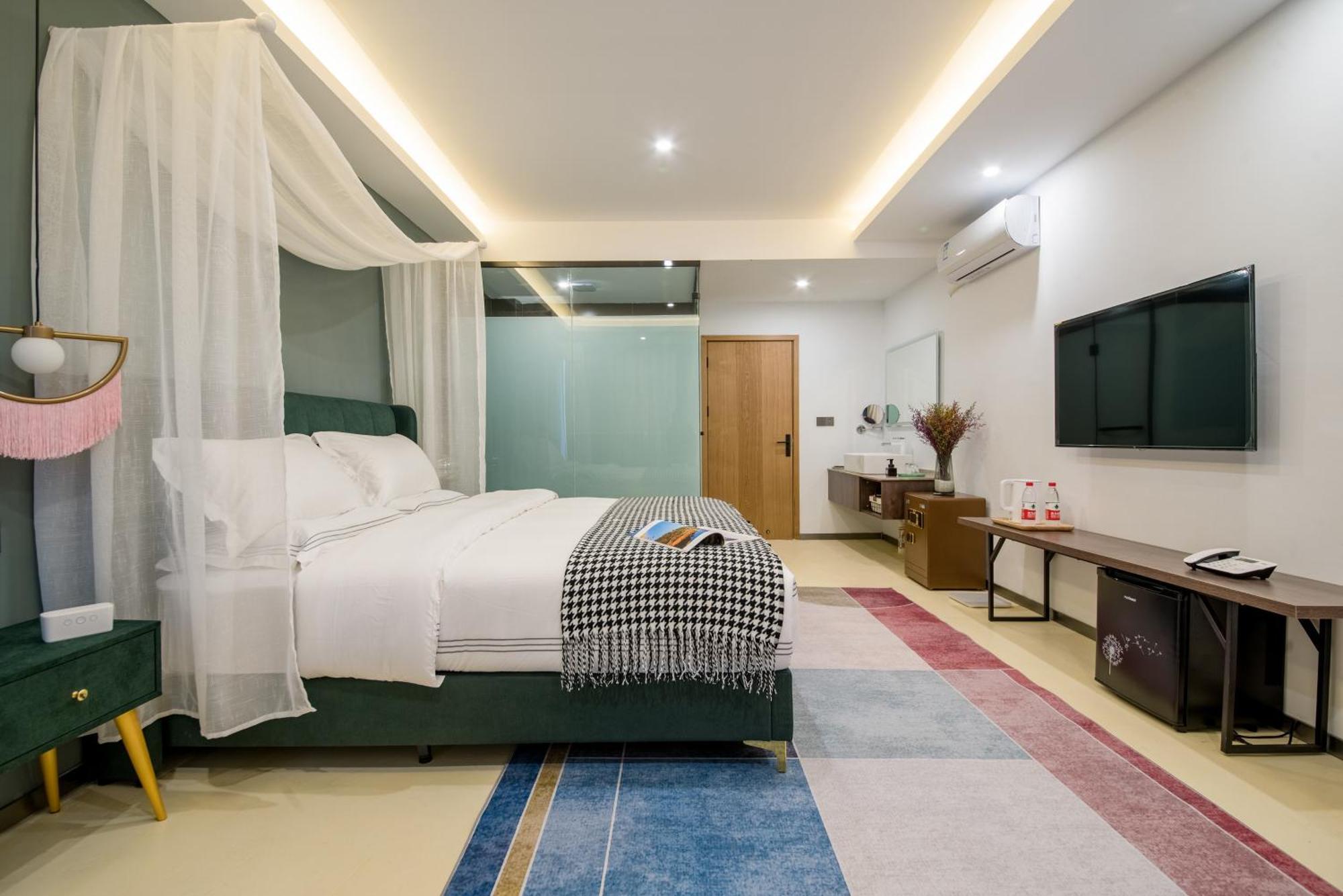 No Flowers Boutique Hostel Куньмін Екстер'єр фото